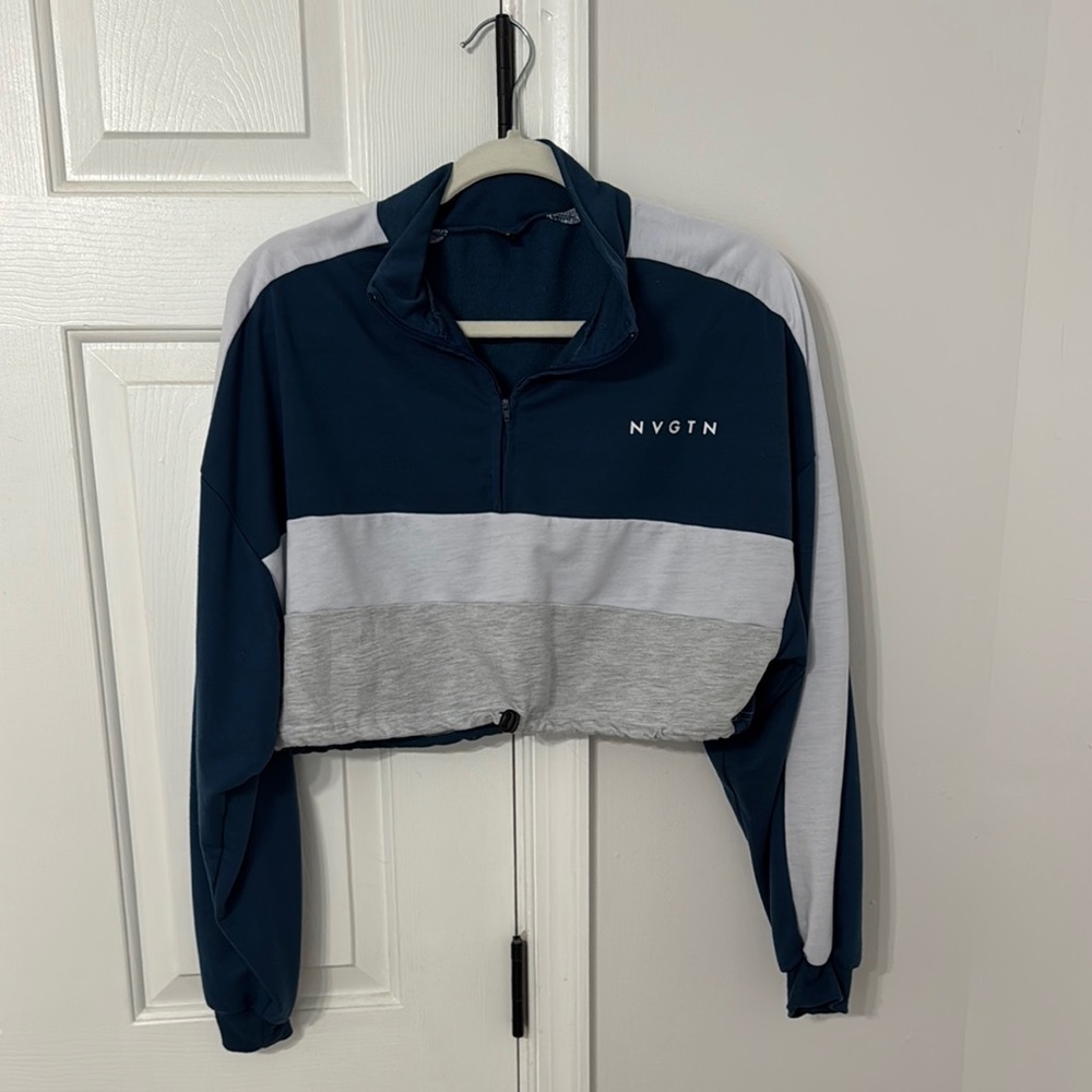 NVGTN Navy and Light Gray Cropped Jacket